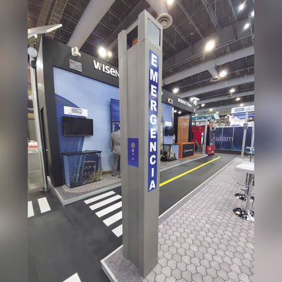 EPCOM INDUSTRIAL - Gabinete tipo Torre para Sistema de Alerta  Mediante Equipo Fanvil I12-N-01P y estrobo (No incluidos).