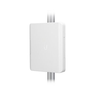 UBIQUITI - Kit Adaptador para Switch USW-Flex resistente para exterior de montaje en poste, incluye inyector POE-50-60W