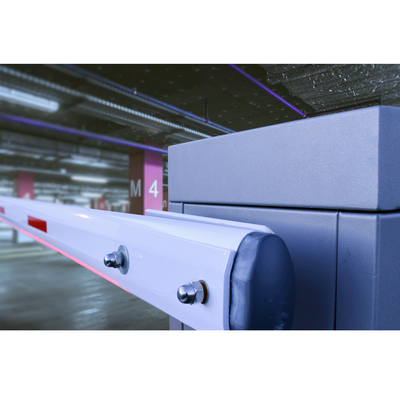 ACCESSPRO - Barrera vehicular izquierda / Soporta brazo de hasta 3 m / Apertura en 1.5 s /Final de carrera ajustable por programación / Movimiento fluido / Diseño elegante color gris