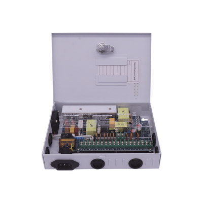 EPCOM POWERLINE - Fuente PREMIUM / 11-15 V / 9 canales / 16 A / Alta tecnología en seguridad / Doble ventilador / Hasta 1.8 Amperes por Salida / Filtro de ruido por canal / Diseño de alta gama.