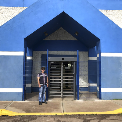 ACCESSPRO - Torniquete Sencillo / Cuerpo Completo / Interior/Exterior / 100% Acero con Pintura Gris / EJE CENTRAL de Acero Inoxidable /Acabado de Lujo / Alto Tráfico