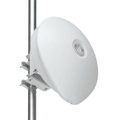 UBIQUITI - Radio Backhaul UISP Airfiber 60 XR para PTP en 60 Ghz, hasta 5.4 Gbps, radio redundante en 5 Ghz, SFP+ 10G, con GPS y Bluetooth, hasta 15 Km