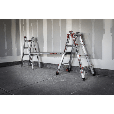 LITTLE GIANT LADDER SYSTEMS - Plataforma de Andamio / Sistema Modular / Capacidad 500 lb / 227 kg / Uso en A / Banco de Trabajo / Extensión 6" - 12' / Garantía 1 Año