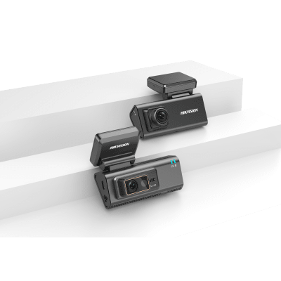 HIKVISION - Dashcam Vehicular / 3 Canales / 1080P FHD + 720P HD / GPS y 4G Integrados / Wi-Fi / ADAS / G-Sensor