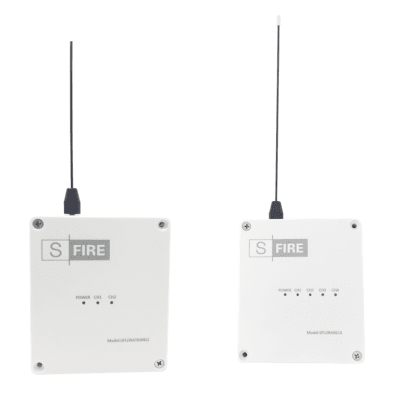 SFIRE - KIT de Transmisor - Receptor inalámbrico / Distancia máxima de transmisión 2500 metros (Linea de vista) / Receptor con 4 salidas