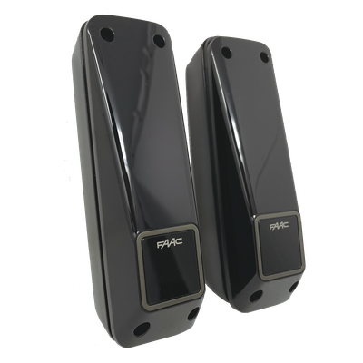 FAAC - Fotocelda infrarroja / Alcance 20 m (66 pies) / IP54 / Alineación automática / 24 VCA/VCC / ±90° regulación horizontal
