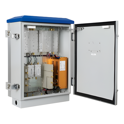 EPCOM - Repetidor de Señal Celular de Alta Potencia. Especial para Crear una Zona Celular en Áreas Rurales o Comunidades Alejadas. 95 dB de Ganancia, 20 Watts de Potencia, 1900 MHz Banda de Frecuencia. Hasta 5 Km Lineales de Cobertura.