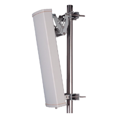 EPCOM - Antena Sectorial Multi Banda / 15 dBi / 698-960 / 1710-2700 MHz / 100 W / Polarización Vertical / Interior y Exterior