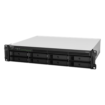 SYNOLOGY - Servidor NAS Rack / 8 Bahías Expandible a 12 / CPU AMD Ryzen V1500B / 4 GB DDR4 ECC Hasta 32 GB / 10/25GbE SFP28 / Lectura 2,315 MB/s / Escritura 1,147 MB/s