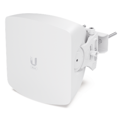 UBIQUITI - Punto de Acceso PtMP / 60 GHz + 5 GHz / 5.4 Gbps / Cobertura Sectorial 30° / Alcance 8 km (26,246.7 ft) / 31 Clientes / SFP+ 10G