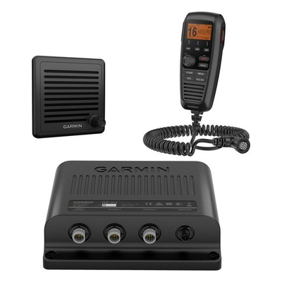 GARMIN - Radio Náutica VHF / GPS Integrado / NMEA 2000 / 20.5 x 18.1 cm (8.1' x 7.1') / 1.53 kg (3.4 lb) / Altavoz Activo
