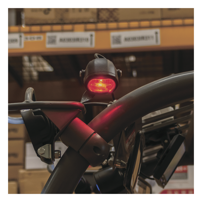 ECCO - Señalizador de Límite para Montacargas / Línea Roja de Delimitación / 12-80 VCC / 137 Lúmenes / Uso Interior