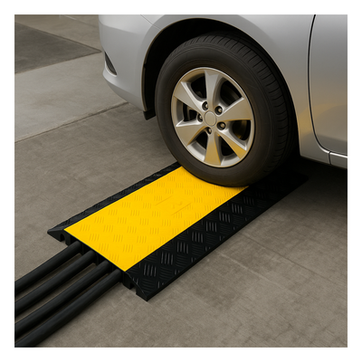 ACCESSPRO - Protector de Cable / 3 Canales 56x55 mm / Carga 6.1 Toneladas / 90 cm (2.95 ft) Largo / Hule y Plástico / Amarillo-Negro