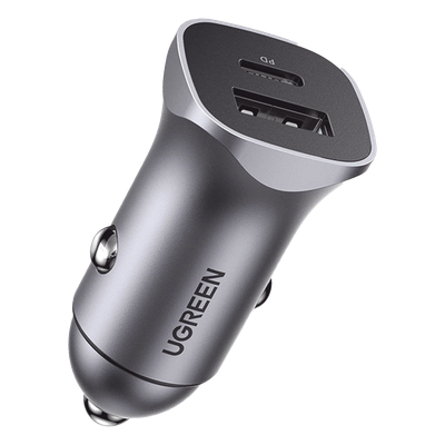 UGREEN - Cargador Vehicular / 30W / Puertos USB-C PD 3.0 y USB-A QC 3.0 / Entrada 12-24V / Aluminio / Protección Integral