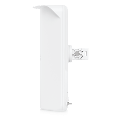 UBIQUITI - Punto de Acceso PtMP / 60 GHz + 5 GHz Wi-Fi 6 / 2.7 Gbps Simétricos / 31 Clientes / Cobertura 90° / IP67 / 2.5 GbE + 10G SFP+