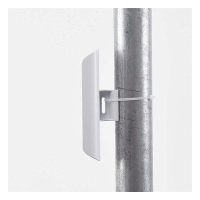 UBIQUITI - CPE inalámbrico / 2.4 GHz / 150 Mbps / Antena 8 dBi / 1 puerto 10/100 Mbps / PoE 24V / 161x31x80 mm