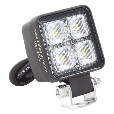 ECCO - Luz de Trabajo LED / 800 Lúmenes / 4 LEDs 10 W / Alcance 75 m (246.1 ft) / 12-24 VCD / IP67 e IP69K