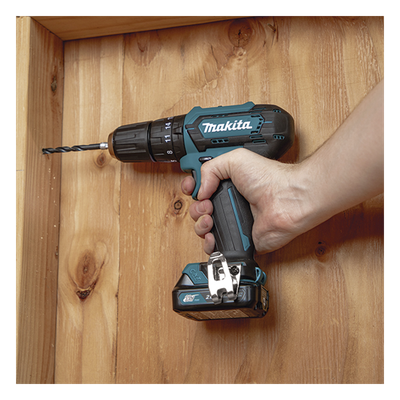 MAKITA - Taladro Combinado / 12V CXT / 2 Velocidades 0-1700/450 RPM / Portabrocas 1.5-13 mm / 2 Baterías 2.0Ah / Cargador Rápido / Maletín