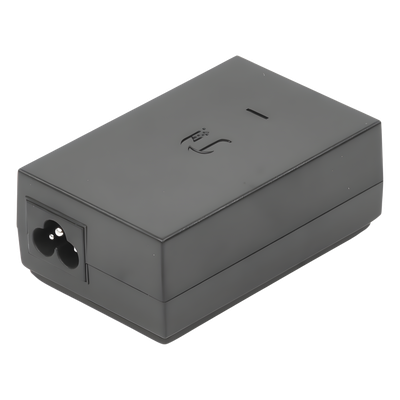 UBIQUITI - Adaptador PoE / 24 VDC 1.0 A / Gigabit 10/100/1000 Mbps / Protección ESD / Montaje en Pared / 0-40°C