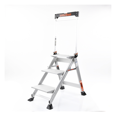 LITTLE GIANT LADDER SYSTEMS - Escalera de Tijera / 3 Peldaños Jumbo / Altura 0.67 m (2.2 ft) / Capacidad 170 kg (375 lbs) / Barra Anti-caídas / Almohadillas Antideslizantes