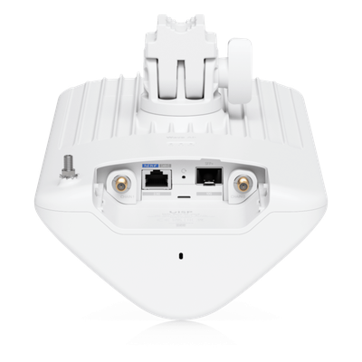 UBIQUITI - Punto de Acceso PtMP / 60 GHz + 5 GHz Wi-Fi 6 / 2.7 Gbps Simétricos / 31 Clientes / Cobertura 90° / IP67 / 2.5 GbE + 10G SFP+
