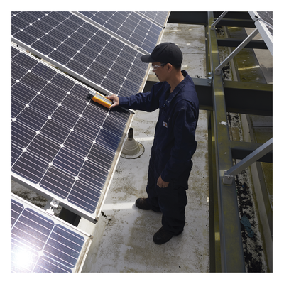 FLUKE - Medidor de Irradiancia Solar / 1400 W/m² / Brújula e Inclinación Integradas / Sonda de Temperatura Externa / Autonomía 50 h