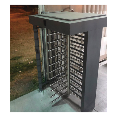 ACCESSPRO - Torniquete de Cuerpo Completo / 4 Ejes de Seguridad / Rotación 90° / Paso 25 Personas/min / Emergencia 40 Personas/min / Interior/Exterior con Techo / 110 VCA / Acero Inoxidable con Pintura Gris