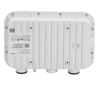 RUIJIE - Punto de Acceso Wi-Fi 6 / Sectorial 60° / Hasta 1775 Mbps / Dual Banda 2.4/5 GHz / PoE + SFP Uplink / IP68